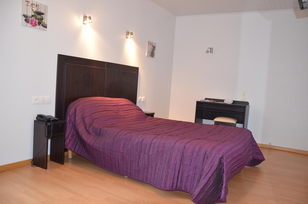 Logis Auberge De L'Allagnonette Saint-Poncy ภายนอก รูปภาพ